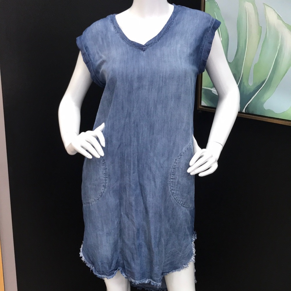 Bella Dahl xs denim/chambray dress v neck